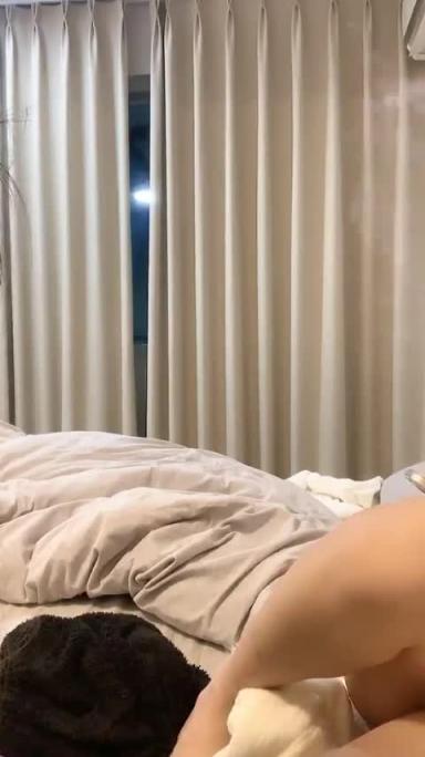 两个可爱超骚学生妹 搔首弄姿互玩自拍1 预览截图 6