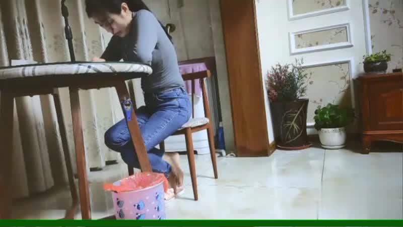 偷情寂寞少妇偷情马尾辫牛仔裤良家.你老公来吗 预览截图 1