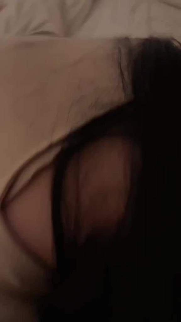 暗恋我的女孩装醉让我操她 预览截图 3