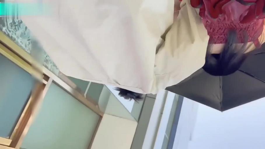 【年度极品】极品学生妹无内贴B拍摄！白色液体流出！ 预览截图 8