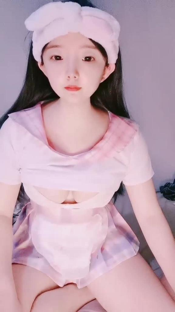 婴儿肥呆萌美少女 预览截图 7