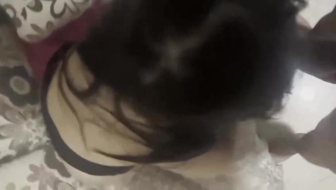 和姐姐去舅舅家晚上没忍住在客厅操起来 预览截图 11