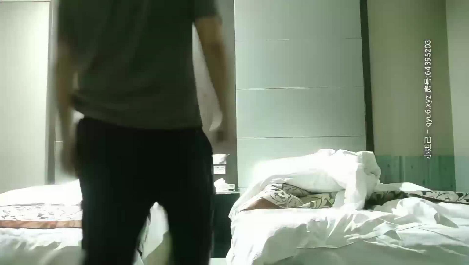 KTV喝到微醺开房,女的非常害羞,死活不肯就范! 预览截图 6