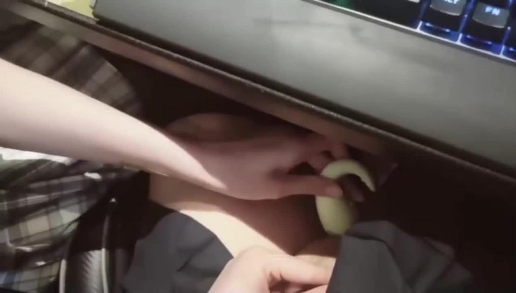 〔极度诱惑〕两姐妹网吧里自慰到高潮 真是诱惑人犯罪啊#母狗 预览截图 2