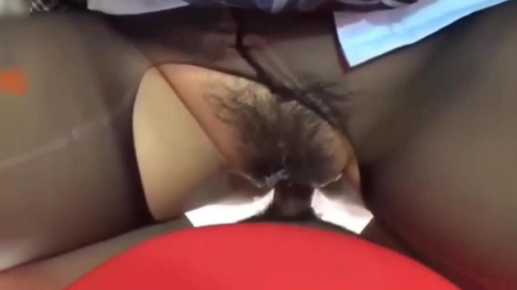 公公乱伦儿子老婆可把儿媳操舒服了 预览截图 7