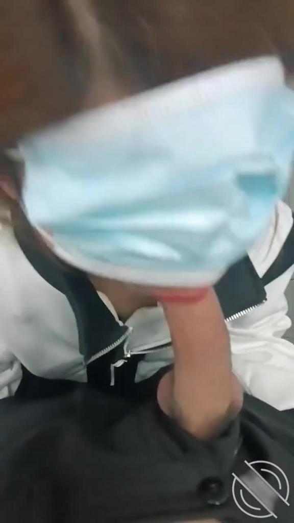 【姐弟乱伦】姐姐男友睡了我躲厕所偷偷狂干姐姐 预览截图 2