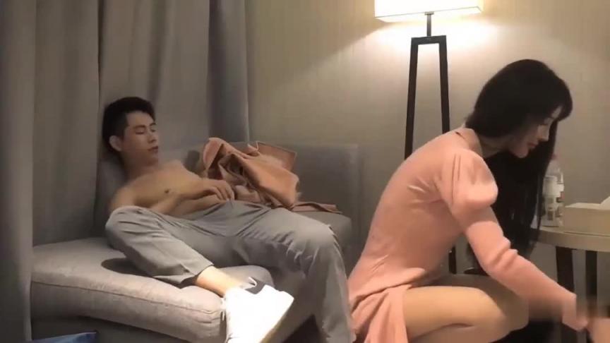 高颜长腿美女 哦槽 你不要把我口射了 口活超好 被小伙一顿勐怼 预览截图 1