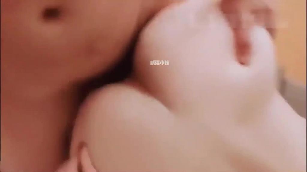 上海模特圈曝出网红摄影师良子与多名嫩模不雅视频流出模特超高颜值·经常和嫩模玩多人运动 预览截图 7