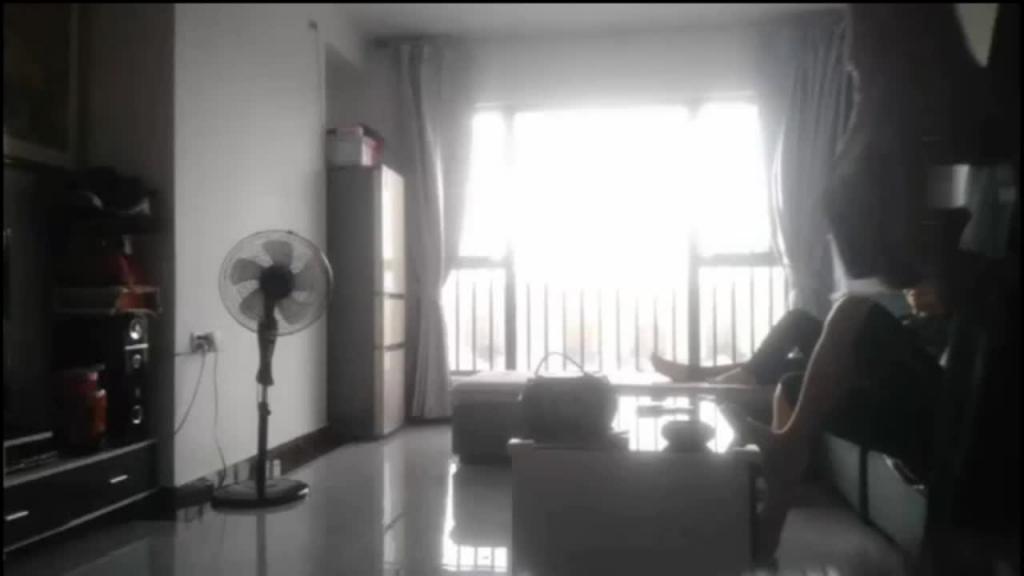 【换妻乱交剧情对白精彩】真实夫妻交换! 预览截图 1