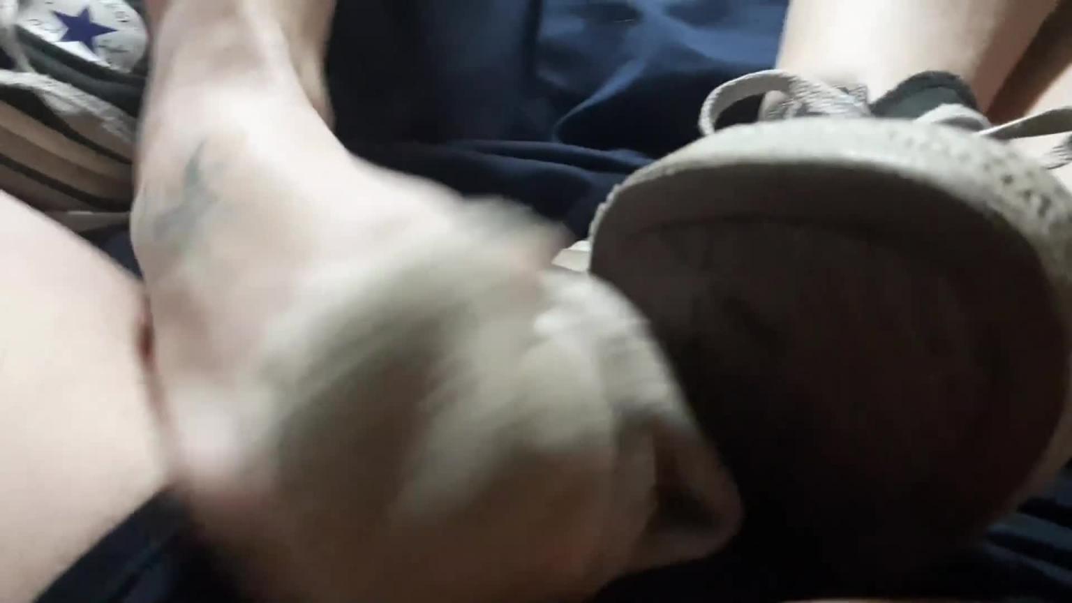 帆布鞋脏白袜#足交 预览截图 5