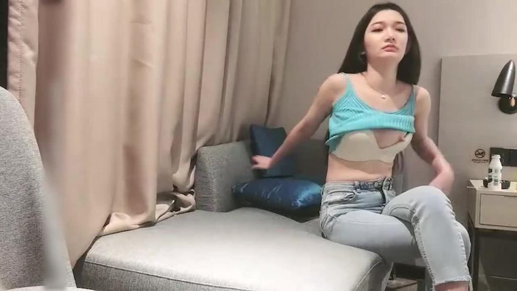 【太子探花】神似江疏影小姐姐高顔值气质苗条妹子互摸掰穴口交 预览截图 2