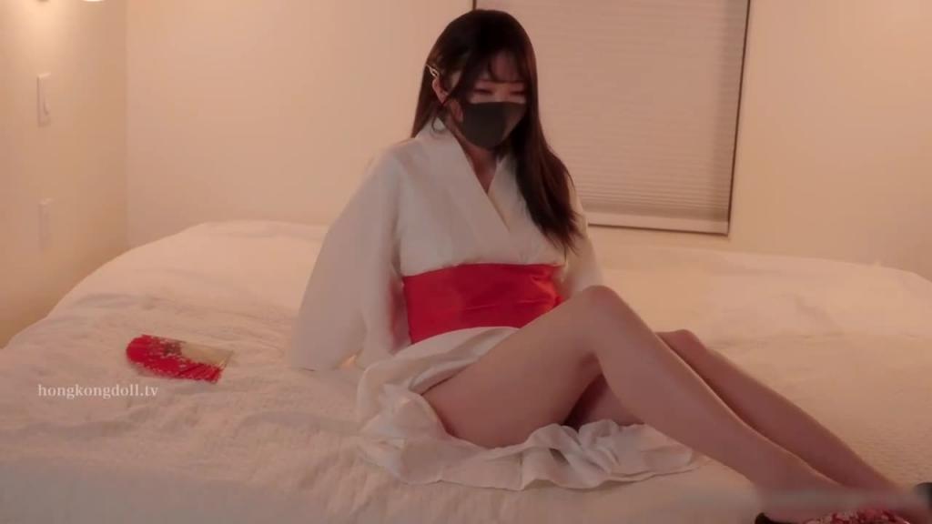 “香港极品美少女”可爱和服美女粉嫩白虎穴很痒想被操 预览截图 2