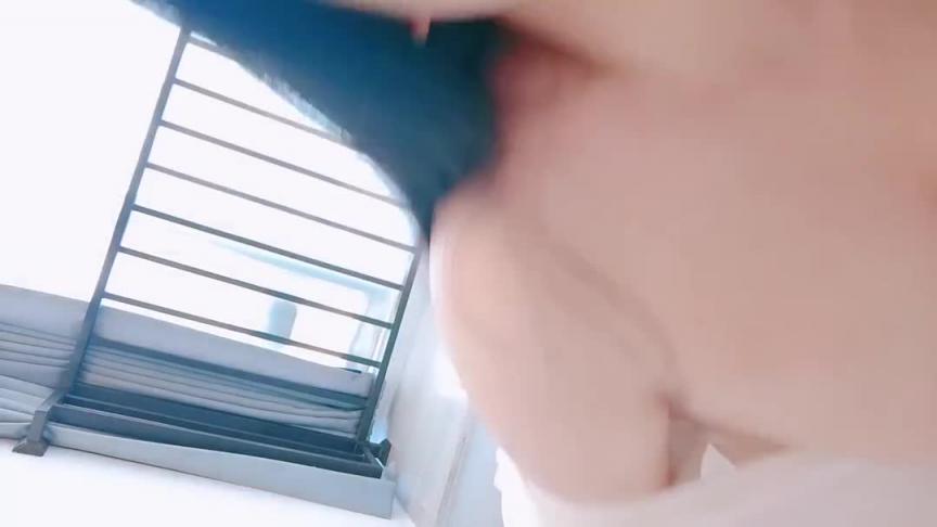 性感尤物网红美女....新人下海衬衣诱惑!隔着内裤自摸流水,白嫩大奶子,扒开紧致小穴,表情一脸淫骚 预览截图 5