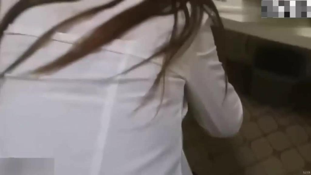 数百位极品反差母狗性爱甄选豪乳乱操 预览截图 6