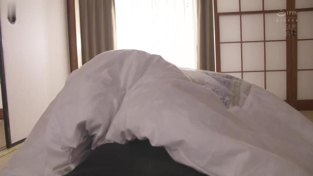 谨慎中累积性欲对男人诱惑的爆乳妻 即使高潮连连也没有尽头…真夏的絶伦挥汗性交 田中宁宁 MEYD-808 预览截图 7