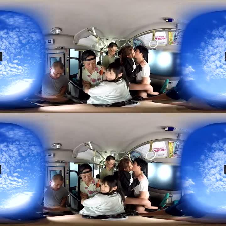 VR 痴汉集团巴士干砲 VR版 ~OL・学生妹篇~ 佳苗瑠华 花咲一杏 84kmvr00287 预览截图 9