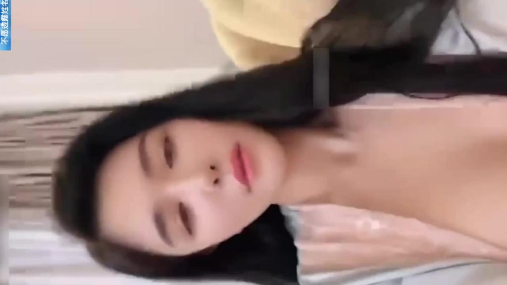 秀人网女神黑丝高挑妩媚妖艳激情自慰秀色可餐 预览截图 12