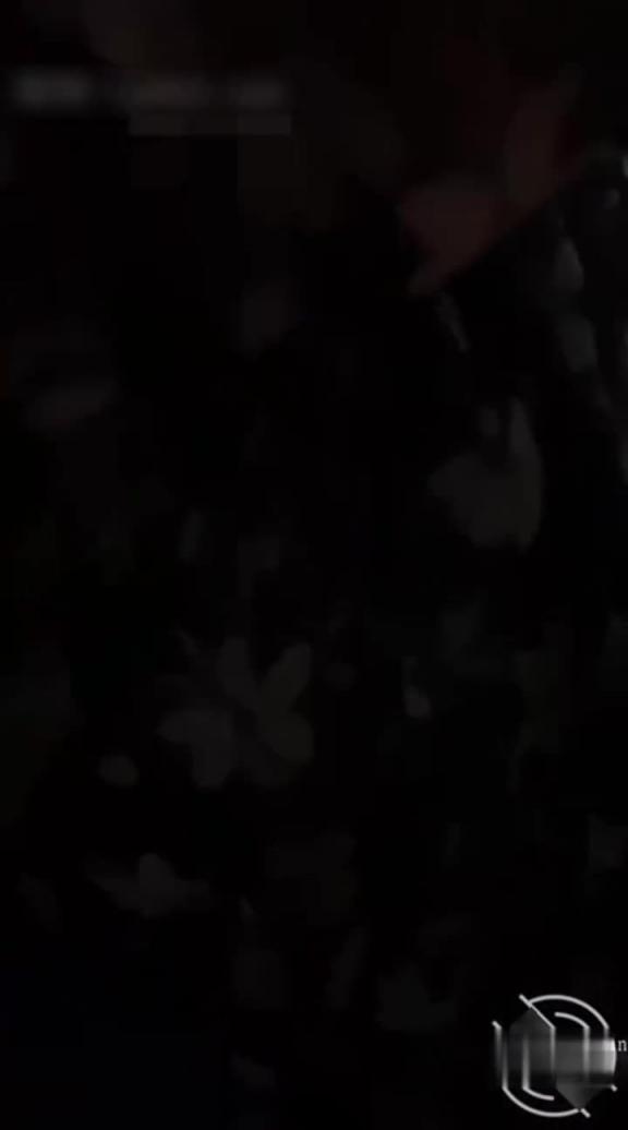 【湖南永州母子乱伦】骚妈的穴永远是最温暖的,傻儿子半夜偷偷的后入操妈妈 预览截图 4