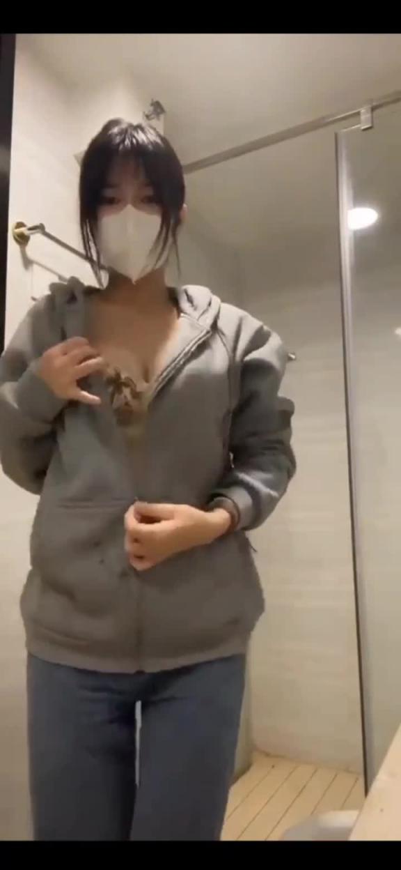 极品美女跳脱衣舞 预览截图 6