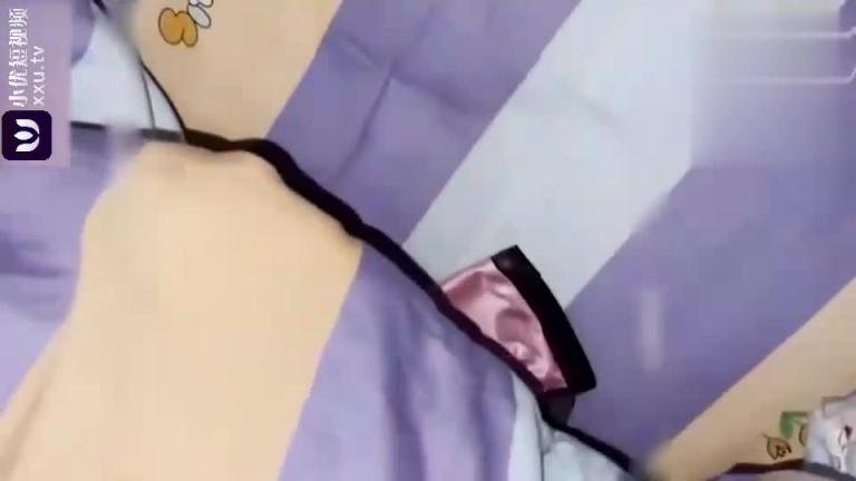 老婆做月子,成功勾搭上最美丈母娘!含多次乱伦无套内射!女儿被妈妈无情带绿帽 预览截图 2