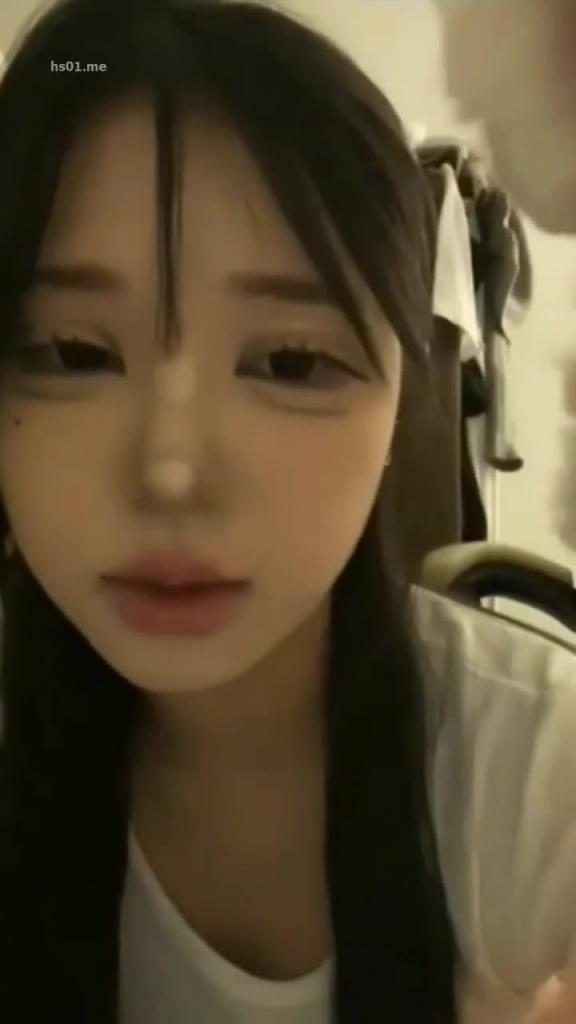 让闺蜜用假JB操我，颜值超高的颜值小网红和闺蜜啪啪 预览截图 6