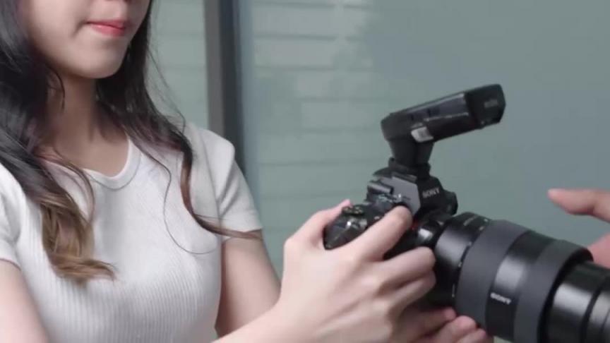 EMX021-新人女摄影师被迫潜规则-林嫣 预览截图 1