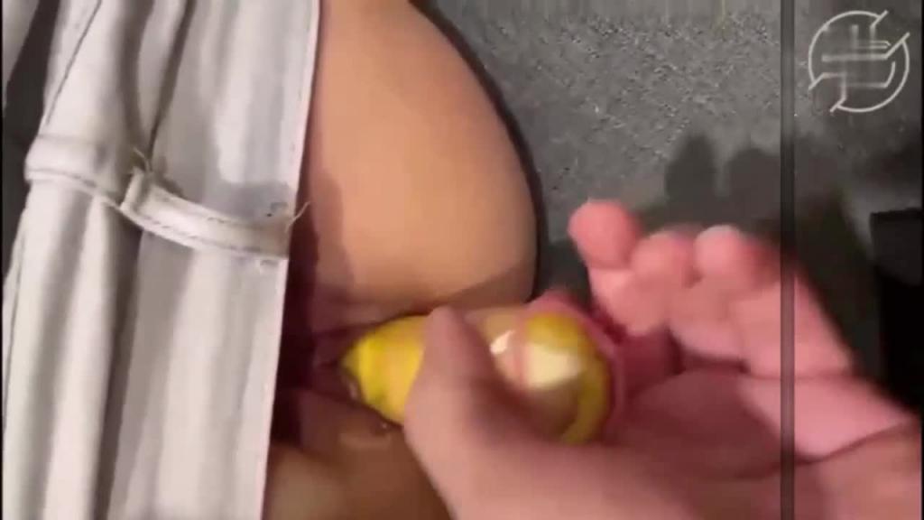 【乱伦日记】真实乱伦网红表妹专在抖音骗榜一 预览截图 7