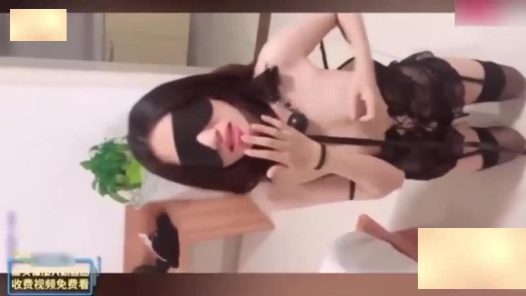 网爆吃瓜-大二反差婊 惨遭前男友泄密调教被操视频 预览截图 11