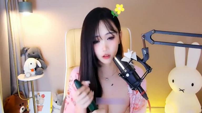 网易小野马自慰定制 预览截图 4