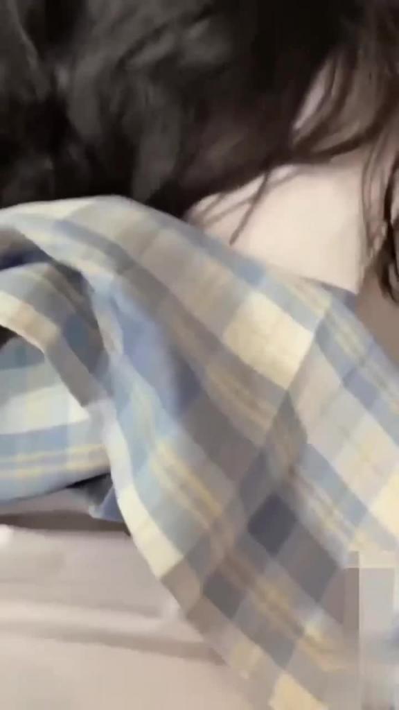 后入JK萝莉眼镜少女 预览截图 9