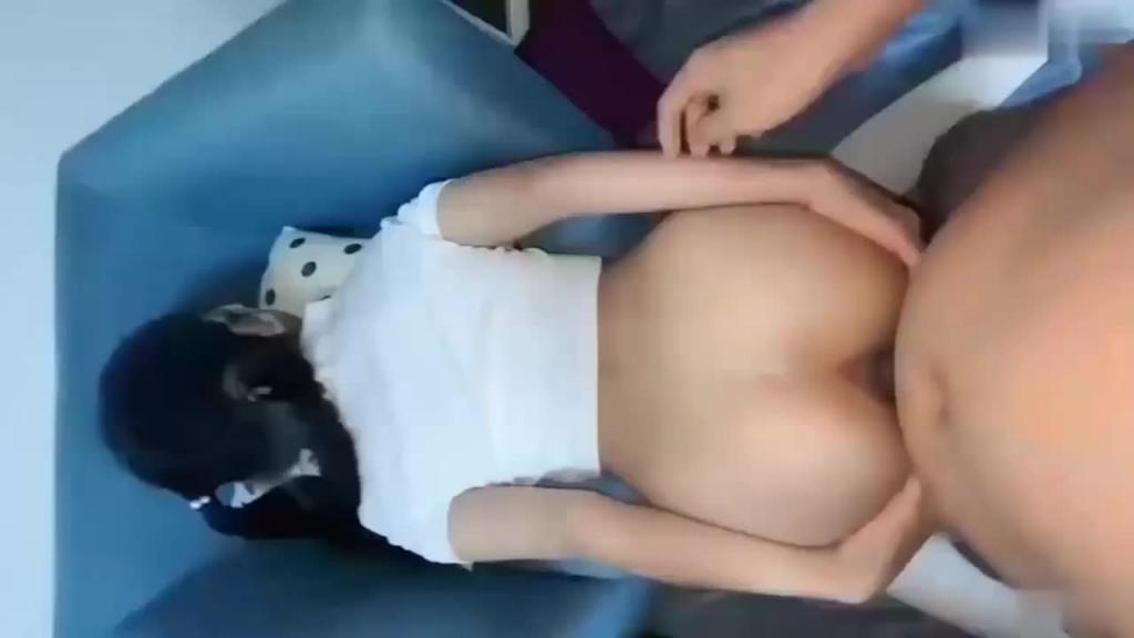 极品萝莉妹妹不乖被哥哥打屁股性侵干到高潮抽搐 预览截图 7