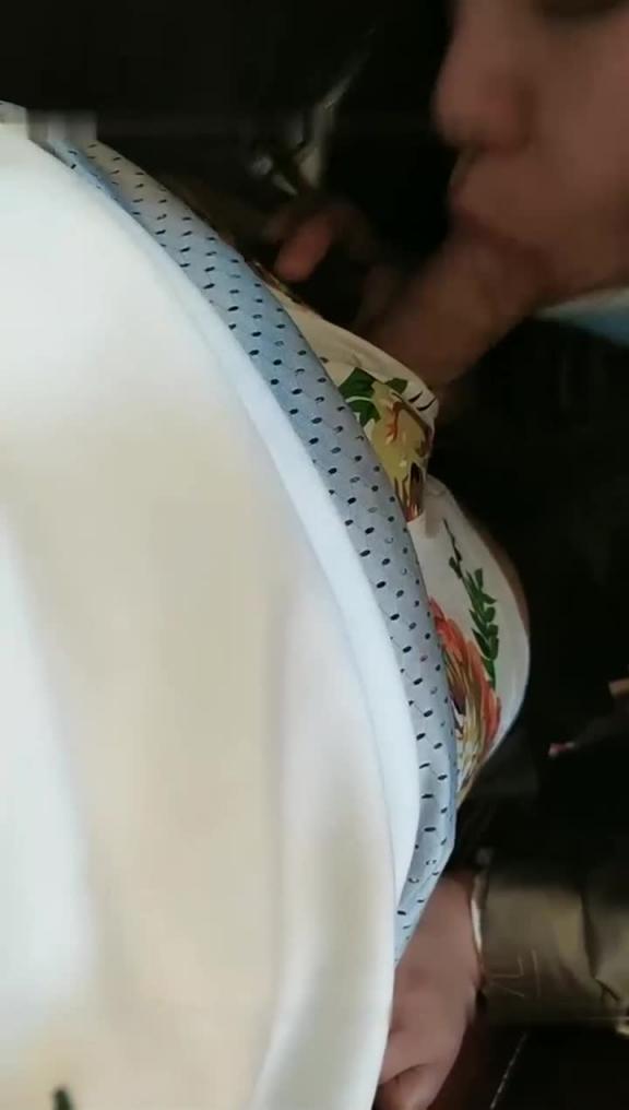 【河南兄妹乱伦事件】兄弟就被亲哥哥洗脑，禽兽哥哥为了挣钱扒套射进逼里 预览截图 3