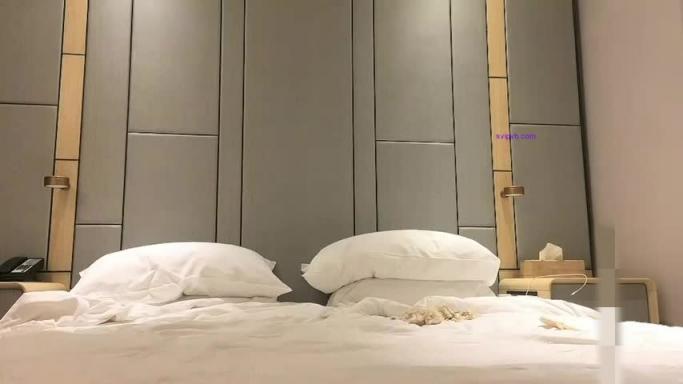【小宝探花】 约了个性感长裙妹子-脱光互摸近距离拍摄口交足交后入猛操 探花 预览截图 12