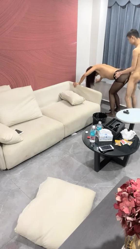 【大奶骚御姐】性感黑丝长腿美臀骑乘猛砸-阿伟 预览截图 4