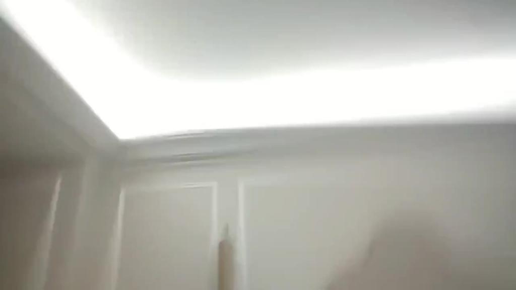 〖精品爆料〗嫖娼高颜值美女,激情做爱,结果现场被抓,精彩对白,哈哈笑不活了 预览截图 12