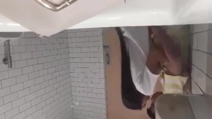 乱伦精选独家[爸妈不在家]系列青春期性启蒙的少男少女不顾血缘只为探索 预览截图 3
