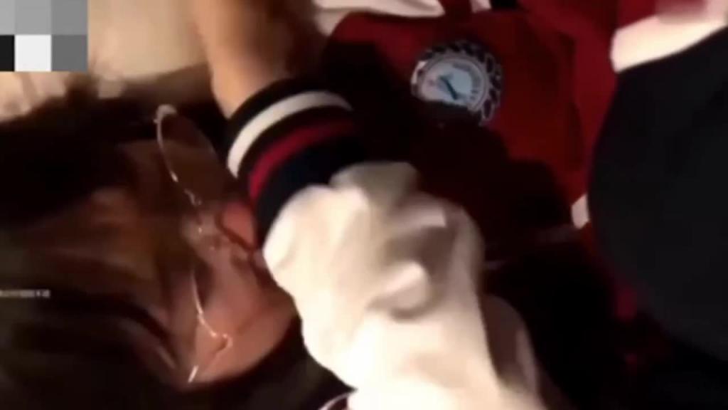 【乱伦小女儿】郑州实验中学校服妹放学后被爸爸操 预览截图 4