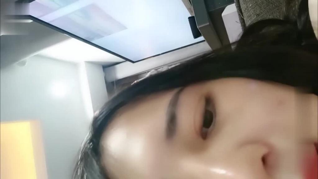 【蜜桃臀卡哇伊萌妹】快速抽插出白浆,大屁股对着镜头上下套弄 预览截图 11