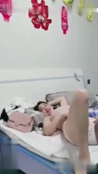 新婚弟媳一个人在家,强行拉扯逼迫口交 预览截图 2