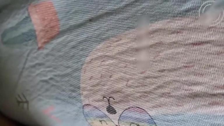 真实姐弟乱伦-离婚的姐姐 好说不成，我强上了姐姐 预览截图 4