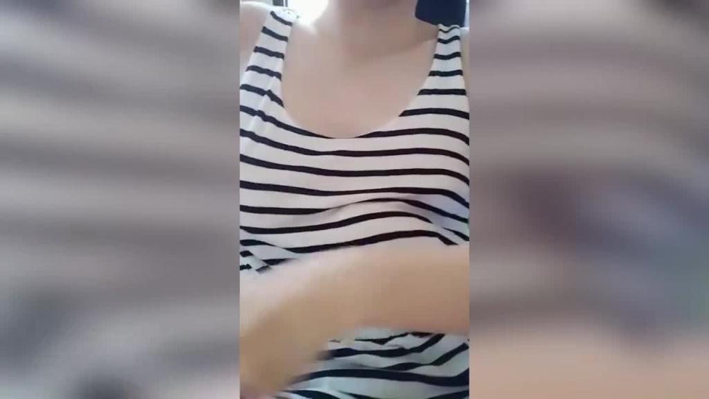 超嫩可爱粉嫩高中小妹妹被隔空猥亵调教展示隐私部位自慰 预览截图 8