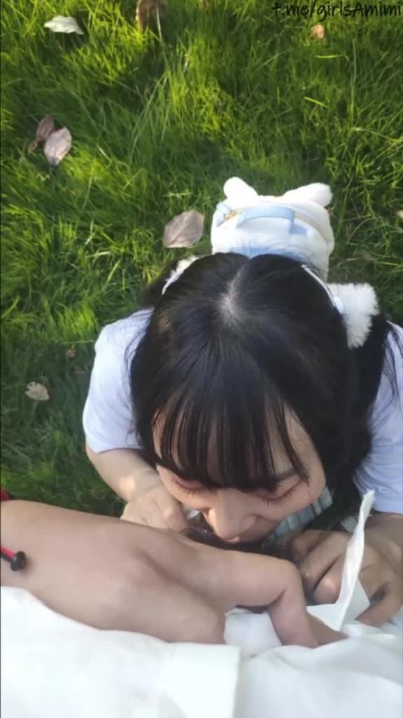 制服女仆卖力口交到射精 预览截图 5