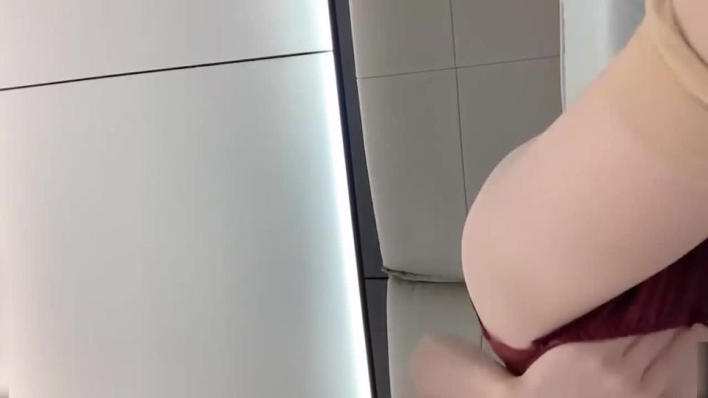 极品御姐默宝儿小姨黑丝美腿大尺度露奶揉逼骚舞诱惑 预览截图 3