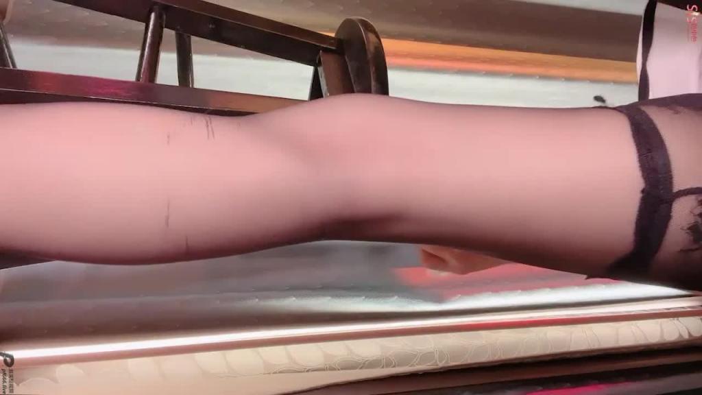 【高颜值反差婊】抖音女神初下海!被扒出是三甲医院护士 被举报到医院被开除 预览截图 9