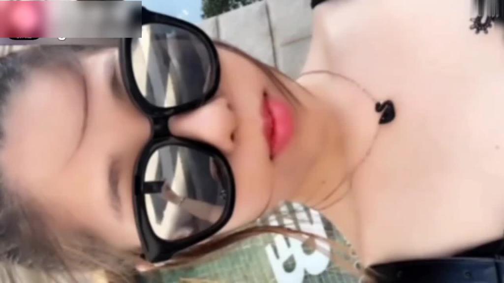 新舟新娘出轨摄影师还没和老公同房 就把老公绿了，玩的真花- 预览截图 1