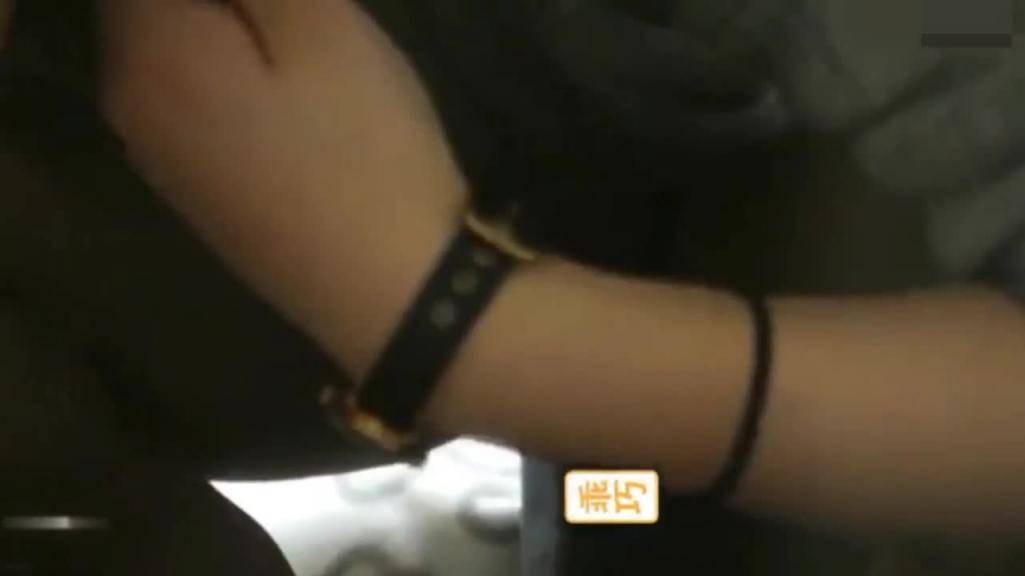 大学女生宿舍对面做爱宿舍窗边做爱被同学发现! 预览截图 4