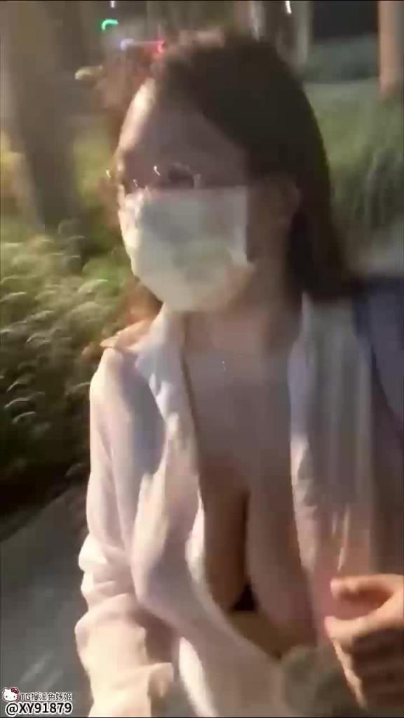 老师的G奶太顶了这也太反差,翰林小学语文老师,被爆下班路上不检点 预览截图 6