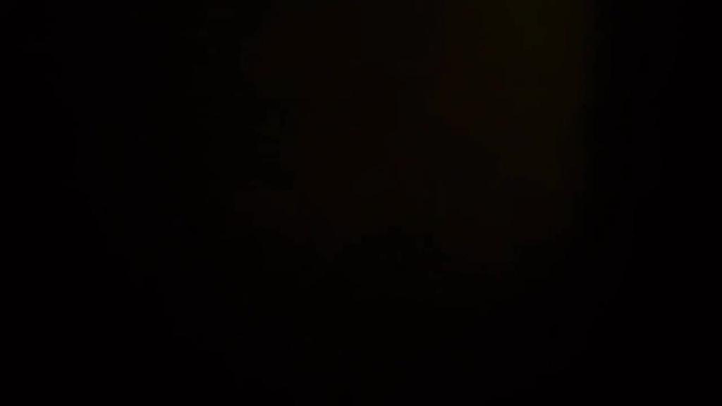 全网独家-富人圈泄密·PUA调教抖音小网红-一脸的骚样超爱吃鸡巴 对白清晰 预览截图 11