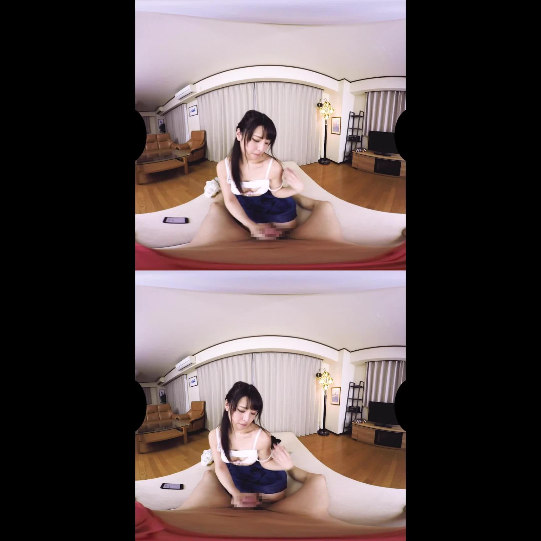 【1】VR 偷吃被抓到!打给对方边让女友调教边干砲 仓木诗织 第一集 84kmvr00466 预览截图 12