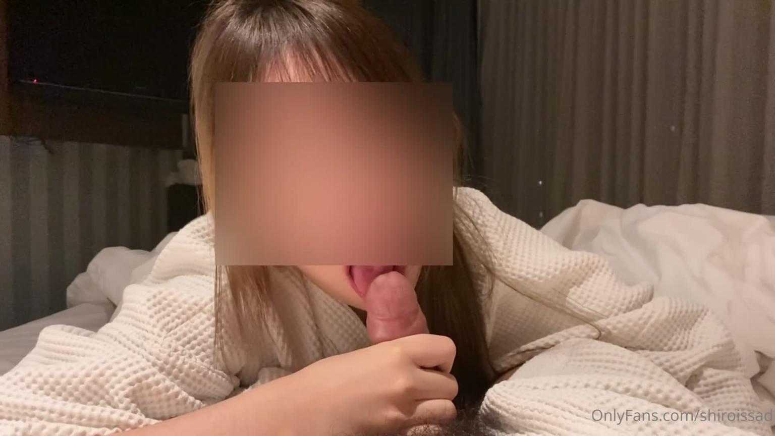 被窝里吃鸡的小可爱 预览截图 1